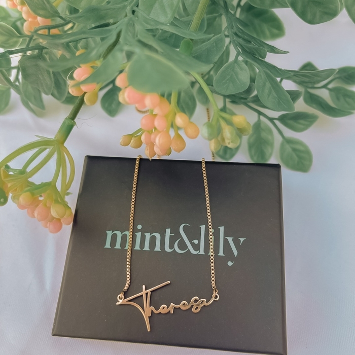Why Shop at Mint & Lily?